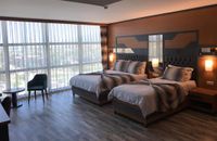 Deluxe Zimmer (großes Bett + Einzelbett)