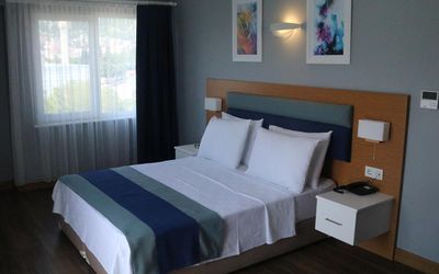 Big Point Hotel · 4