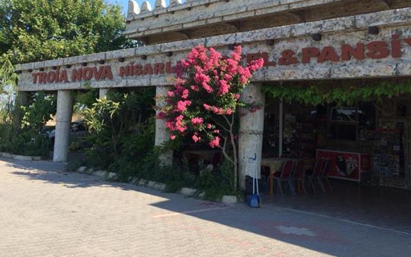 Hisarlık Otel · 1
