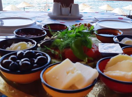 turkiye/canakkale/canakkaleayvacik/assos-nazan-beach-restaurant-07e04216.jpg