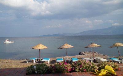 Sivrice Yakamoz Motel & Restaurant · 3