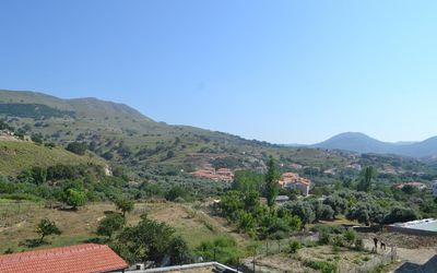 Parli Hotel · 3