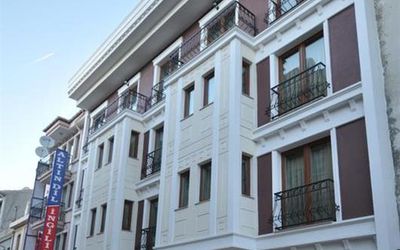 Grand Anzac Hotel · 5