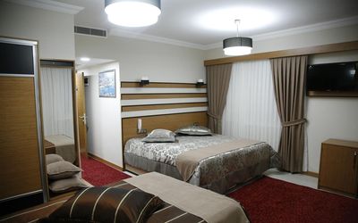 Quars Garden Hotel · 4