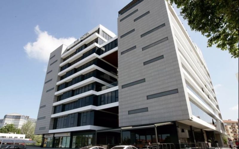 Rys Hotel · 1