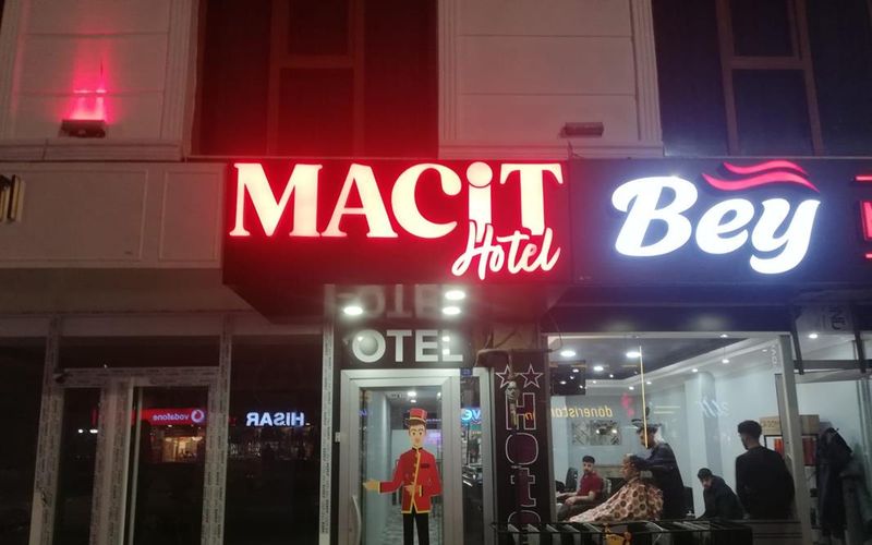 Macit Otel · 1