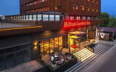 Hilton Garden Inn · 3