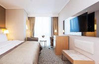 Suite mit 1 Schlafzimmer mit Kingsize-Bett und Stadtblick