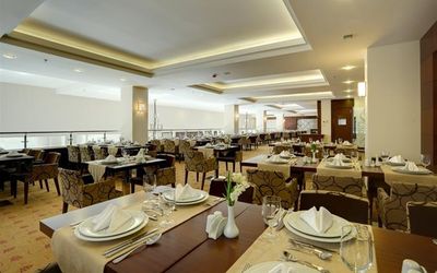 Safir Otel · 4