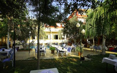Yaman Hotel · 3
