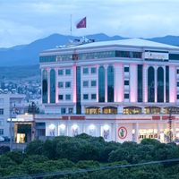 Fourway Hotel Spa & Restaurant