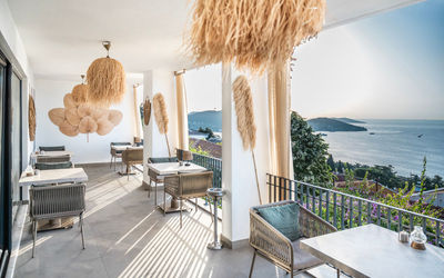 Hillora Hotel · 4