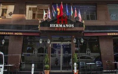 Oro Hermanos Hotel · 2