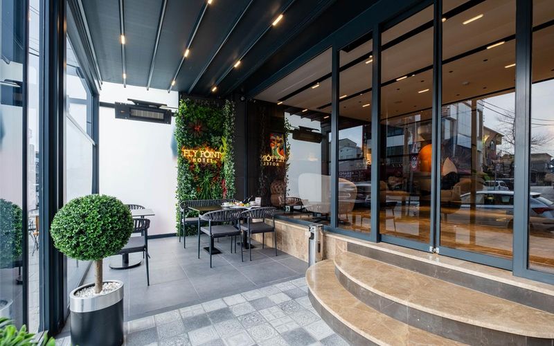 Fly Point Hotel · 1