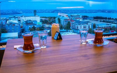 Ramada Encore  By Wyndham İstanbul Avcilar · 4