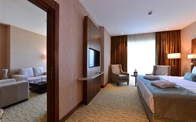 Clarion Hotel İstanbul Mahmutbey · 2