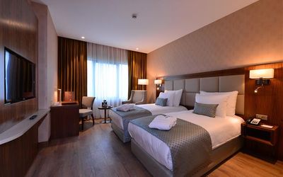 Clarion Hotel İstanbul Mahmutbey · 3