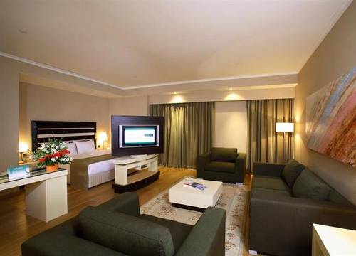 turkiye/istanbul/bagcilar/holiday-inn-istanbul-airport-hotel-1946354754.png