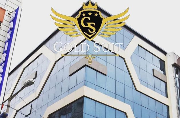 turkiye/istanbul/bakirkoy/gold-suit_4cb73cc8.jpg