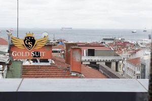 turkiye/istanbul/bakirkoy/gold-suit_a3c0a17b.jpg