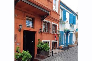 turkiye/istanbul/besiktas/corner-hot-3062-4218242d.jpg