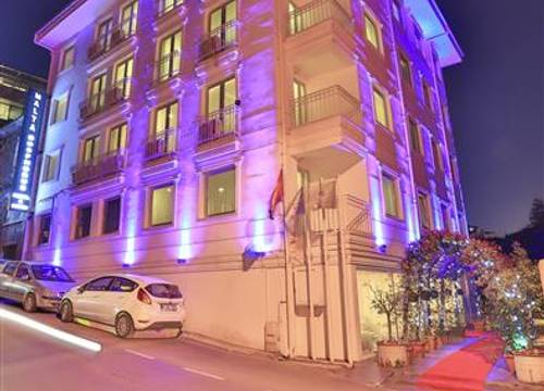 turkiye/istanbul/besiktas/malta-bosphorus-ortakoy-717620266.jpg