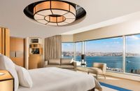 Eckzimmer mit Blick auf den Bosporus