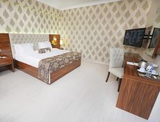 Suite Room With Jacuzzi