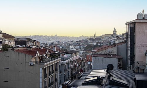 turkiye/istanbul/beyoglu/1256afb43f6ba9595e4d7346085d5d700dc99914895a9ae166062143722a524a0ac4f05ccab5b97fd23c0ddbc7ce68dfff0e4343d528799261f77cd5125f12948ba1b840333944b89009216a9b80274e.jpg