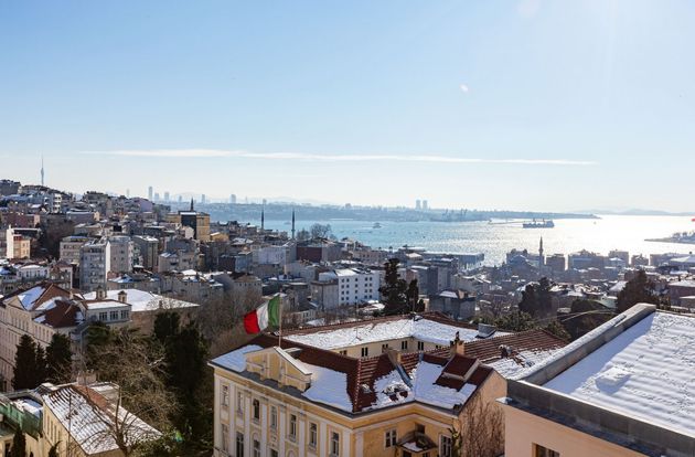 turkiye/istanbul/beyoglu/41725243999f0eaae616303413e78c13c71640eb33bb0c644aaf18ca985d7ac0a8deaac9bffdbfa908a9b17d4c004756d90ad7185b85b6a9ea108d83f4026c85ac6e951aba81472eb029cf1c220dd699.jpg