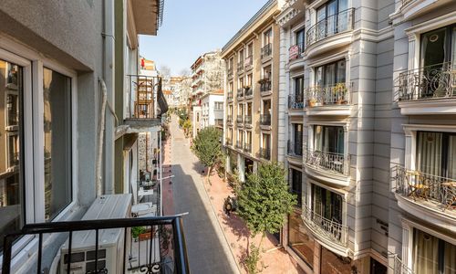 turkiye/istanbul/beyoglu/611935fd4f55e4173cd2831428976a460a18bee974f0768d1bc05ce595125ab1422b2349b3e3e7da93472a5d7179478ad43c44ec1c026602973b16fac407fd4d756425461d1e4338870803712ea1efa1.jpg