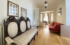 turkiye/istanbul/beyoglu/a5302449014e54b16ad4da23ba514322bc8d435551474c30e929d5c640498cc00813211ba72340e3a5f76357df68301e6933eaa603bd241edfc49324fea2410a23a7f49a7da04b36a104aa15531785d8.jpg