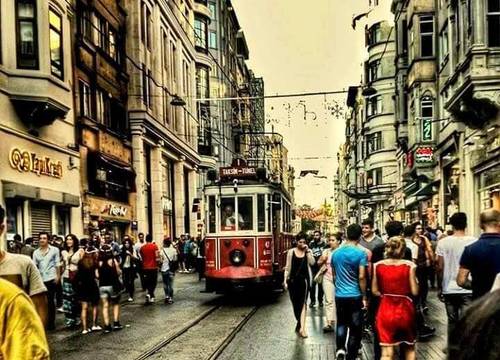 turkiye/istanbul/beyoglu/almondhill_51b05a1c.jpg