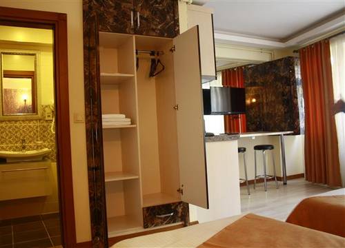 turkiye/istanbul/beyoglu/carme-residence-697312389.JPG