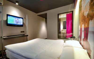 Tulip City Hotel · 4