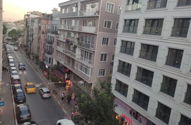 turkiye/istanbul/beyoglu/colorful-11-flat-in-a-central-location-in-galata_2d752914.jpg