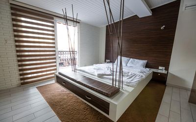 Element Suites · 3