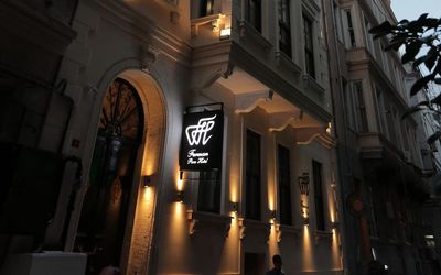 Ferman Pera Hotel · 4