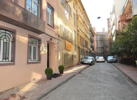 turkiye/istanbul/beyoglu/finch-apartments--1425117.jpg