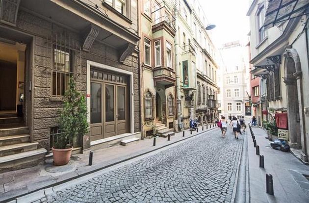 turkiye/istanbul/beyoglu/galata-vista-suites-927389264.png