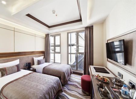 turkiye/istanbul/beyoglu/grand-hotel-de-pera-0a3d95a0.png