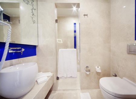 turkiye/istanbul/beyoglu/grand-hotel-de-pera-a39661f8.png