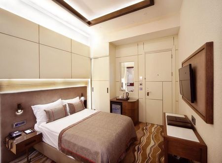 turkiye/istanbul/beyoglu/grand-hotel-de-pera-e4731adf.png
