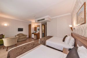 turkiye/istanbul/beyoglu/grand-rue-hotel_83fa6d74.jpg