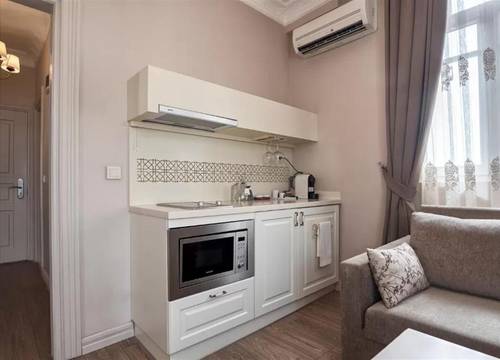 turkiye/istanbul/beyoglu/louis-appartements-galata-7c88783a.png