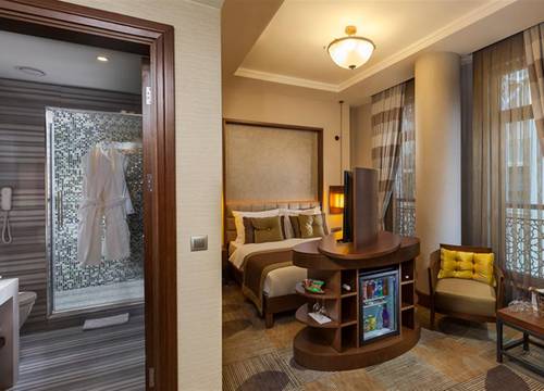 turkiye/istanbul/beyoglu/manesol-boutique-galata-6410-330f4aaf.png