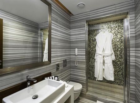 turkiye/istanbul/beyoglu/manesol-boutique-galata-6410-5c186029.png