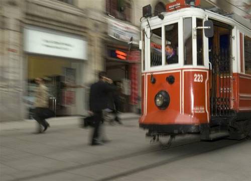 turkiye/istanbul/beyoglu/mirrors-hotel-462cf290.jpg