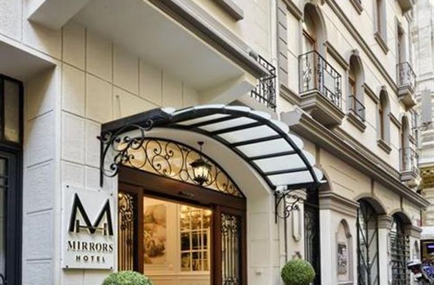 turkiye/istanbul/beyoglu/mirrors-hotel-991aaedf.jpg