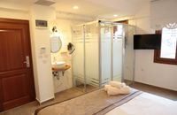 الغرفة العلوية